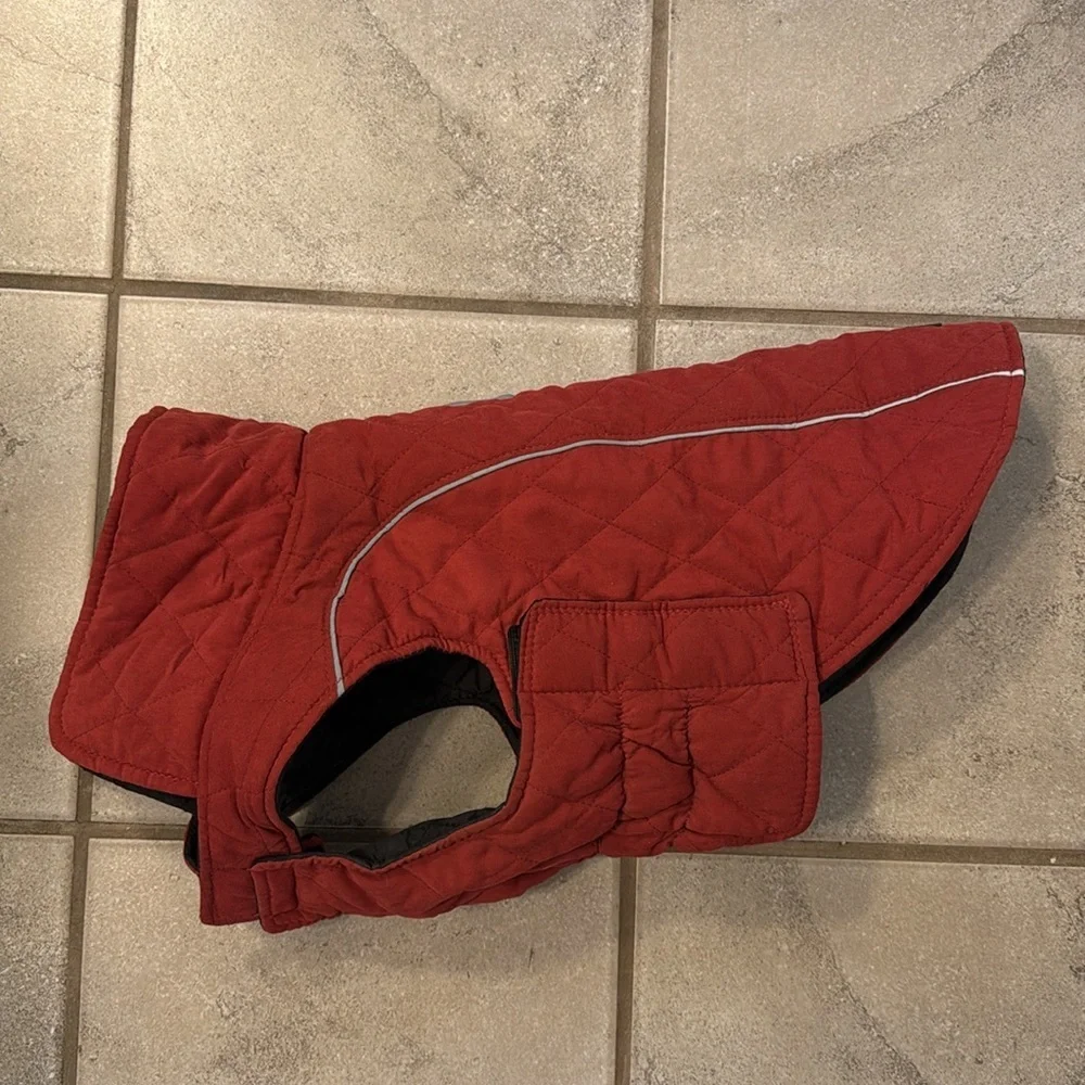 ThinkPet Warm Reversible Dog Coat Thick Winter Dog Jacket RED/BLACK Size: XL